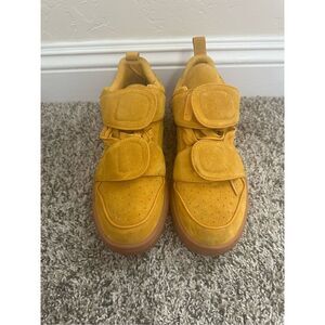 Sia Collective Vulture Sk8 Mustard Suede Sneakers Size 9 Men